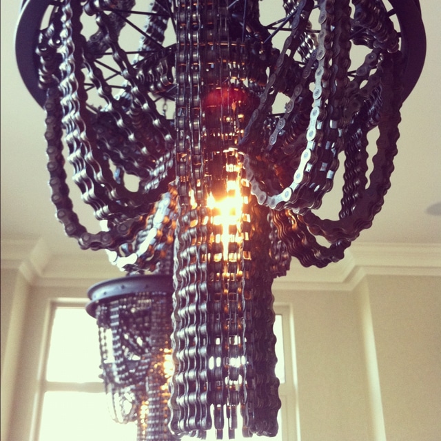 giddyupcycled-bikechain-chandelier